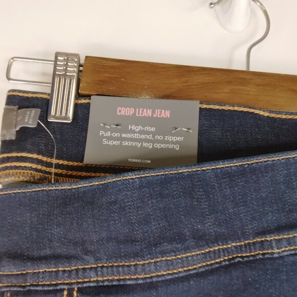 Torrid High Rise Cropped Lean Jean Super Soft Dark Wash Size 5X. NWT - Picture 5 of 13